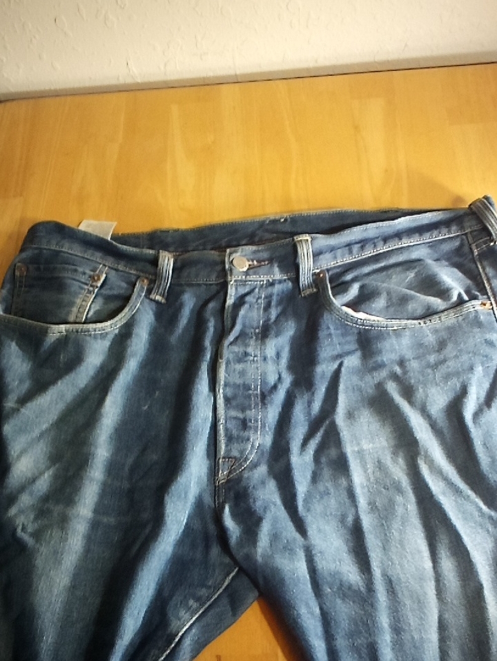Levi's Men's Dark Blue Relaxed Fit Jeans